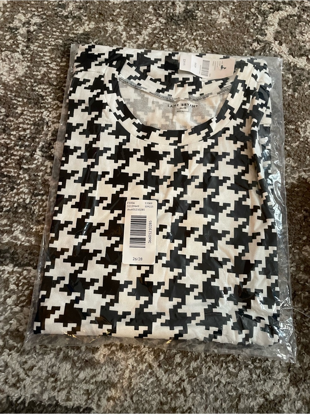 Lane Bryant Black & White Houndstooth Short Sleeve Top